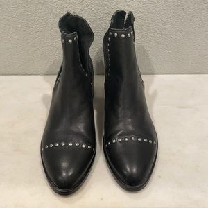 STEVE MADDEN Conspire Bootie — Size 8